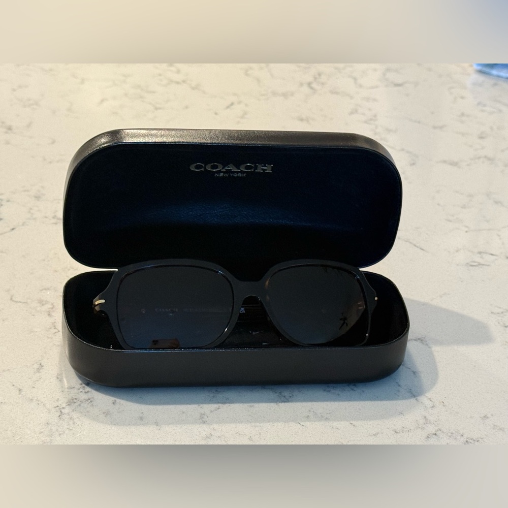 Coach HC 8116 Blair Tortoise Sunglasses Brown Gradient Lens w/ Case NWOT - Picture 11 of 11
